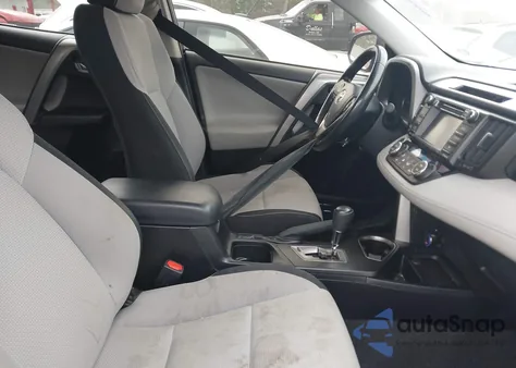 2018 Toyota Rav4 Xle from USA, damaged, VIN JTMWFREV5JJ749065